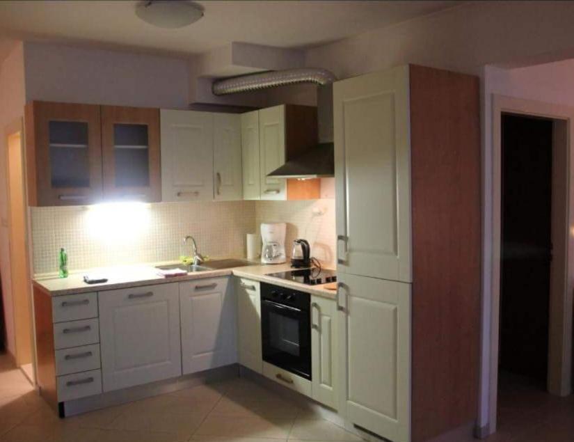 Apartment Diwa Брела Екстер'єр фото